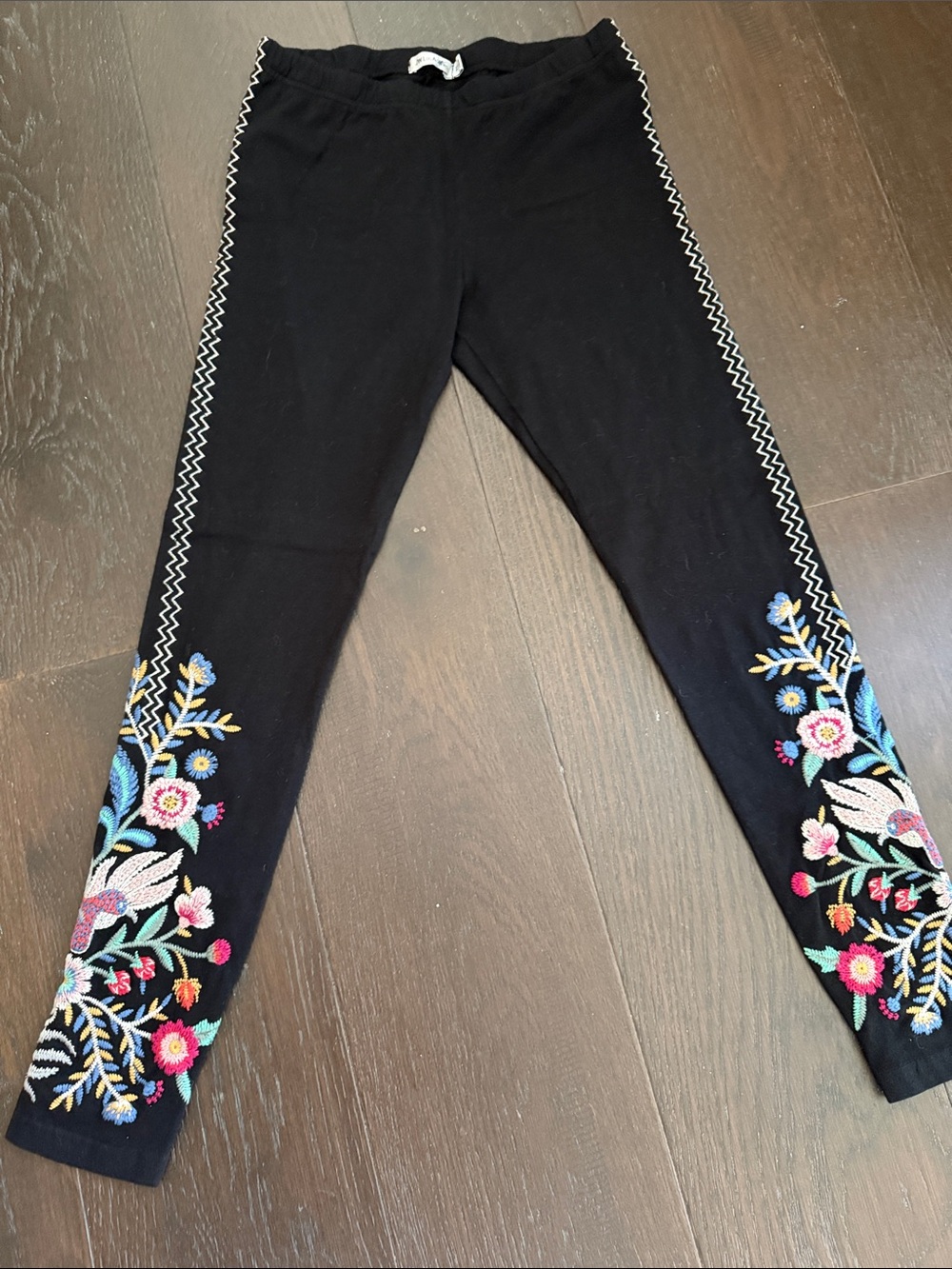 Johnny Was Black Floral Embroidered Leggings